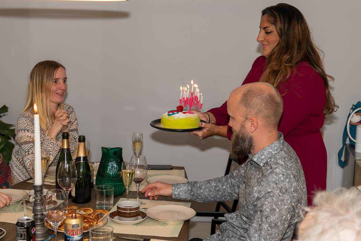 Förlovnings- och födelsedagskalas hos Erik och Natalie