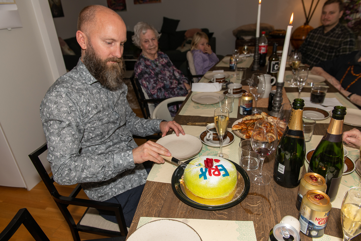 Förlovnings- och födelsedagskalas hos Erik och Natalie