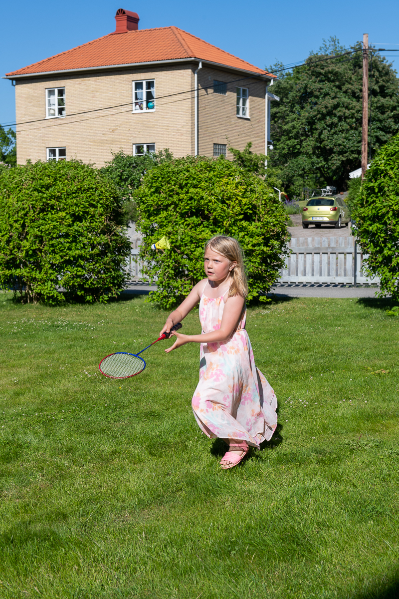 Midsommarfirande i Annas trädgård