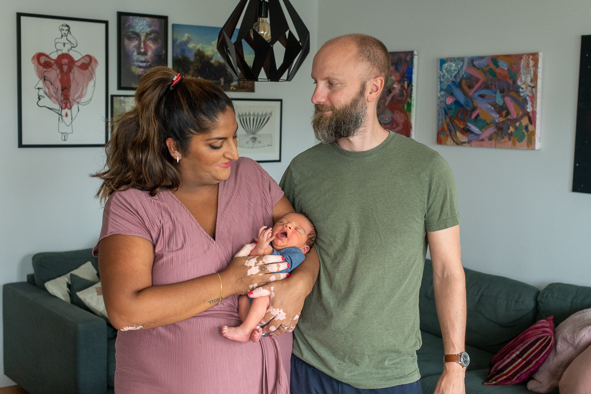 På hembesök hos Otis, Natalie och Erik