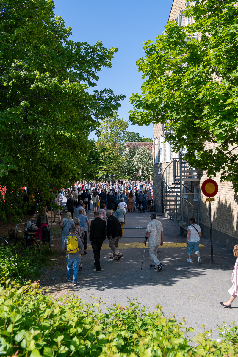 På väg till Izadoras skolavslutning