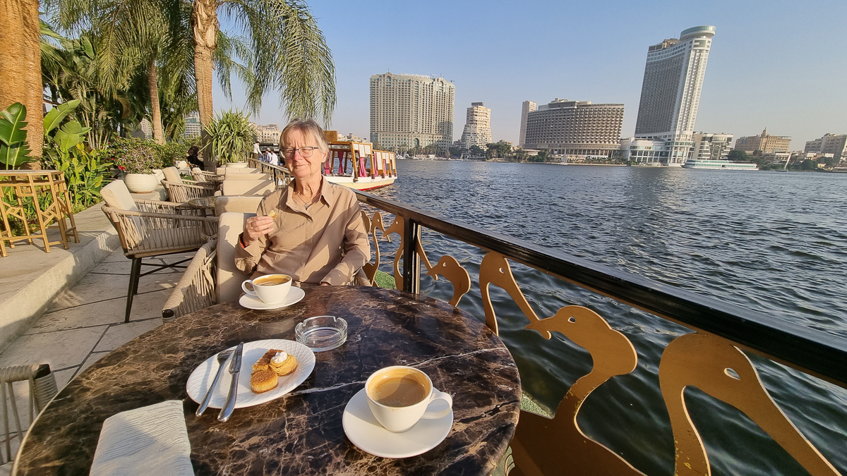 Kaffepaus på hotell Sofitel i Kairo