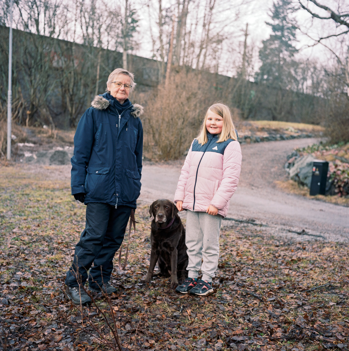 Två (tre) damer i Kräpplaparken