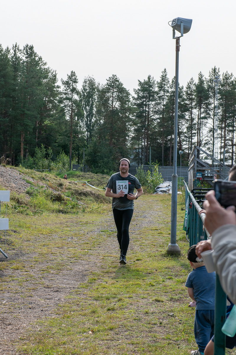 Johan går i mål