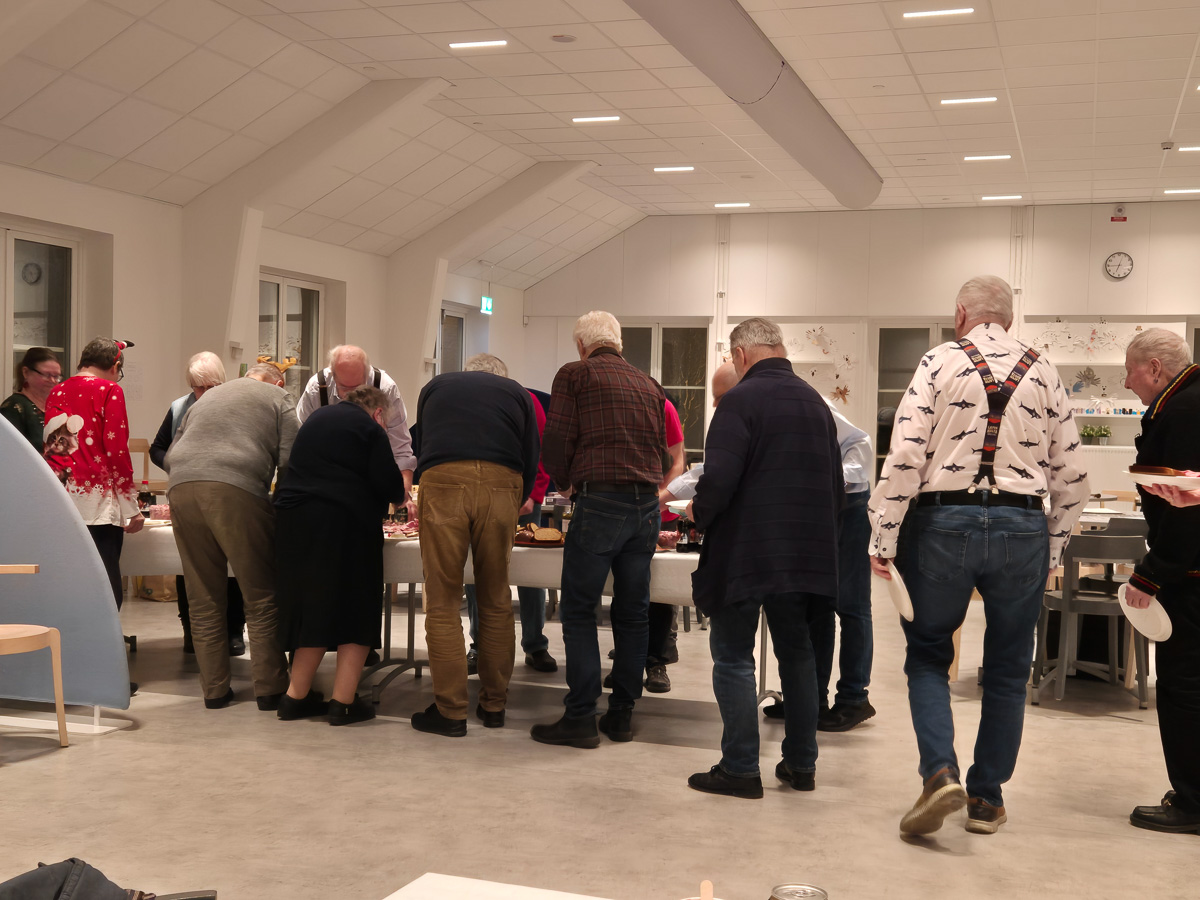 Julbord hos Huddinge frimärksklubb